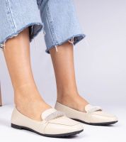 Gemre Beżowe damskie mokasyny z cyrkoniami Kaletta