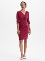 Bordové pouzdrové šaty s V-výstřihem