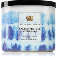 Bath & Body Works Salted Pretzel Milkshake Duftkerze 411 g