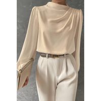 Elegante Bluse Mit Hohem Kragen, Beige