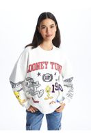 LC Waikiki Lcw Crew Neck Bugs Bunny Printed Long Sleeve Oversize Women's Sweatshirt