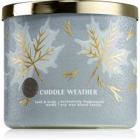 Bath & Body Works Cuddle Weather ароматна свещ 411 бр.