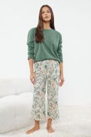 Trendyol Green Floral Capri Knitted Pajamas Set