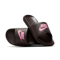 Nike W Victori One Slide 38