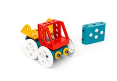 Brio Builder – Bausatz mit Fernbedienung