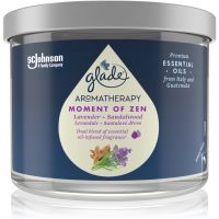 GLADE Aromatherapy Moment of Zen lumânare parfumată Lavender + Sandalwood 260 g