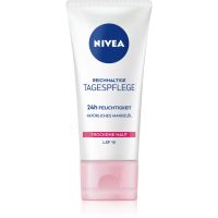 NIVEA Nourishing овлажняващ дневен крем за суха кожа SPF 15 50 мл.