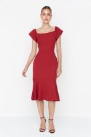 Trendyol Claret Red Tall Flounce Midi tkané šaty