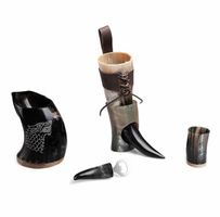 NNM - VIKING  Set aus Krug, Trinkhorn, Schnapsglas, und Flaschenöffner