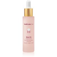 Health Labs Care Slow On glättendes Serum zur Feuchtigkeitsversorgung und Aufhellung der Haut mit Peptiden 30 ml