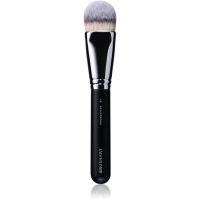 BrushArt Professional B1 Flat foundation brush четка за течен фон дьо тен B1 1 бр.