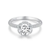 Olivie Strieborný zásnubný prsteň MOISSANITE 9180 Veľkosť prsteňov: 9 (EÚ: 59 – 61)