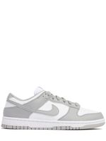 Dunk Low Sneakers