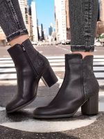 Resti Women's ankle boots on a post Abinom