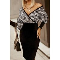 Elegantna Midi Haljina S Geometrijskim Uzorkom I Izrezom Sonda, Crna