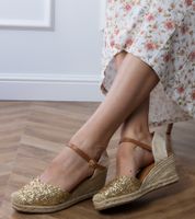 D/CEO Gold glitter wedge sandals Saluni