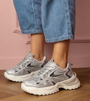 Gemre Srebrne sneakersy sportowe na stylowej podeszwie Carina